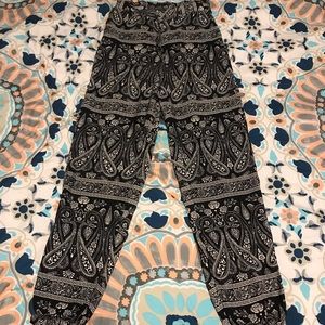 Super cute joggers💕